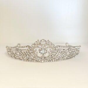 Tiara 10