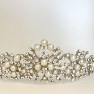 Tiara 09