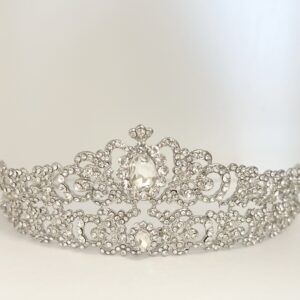 Tiara 08